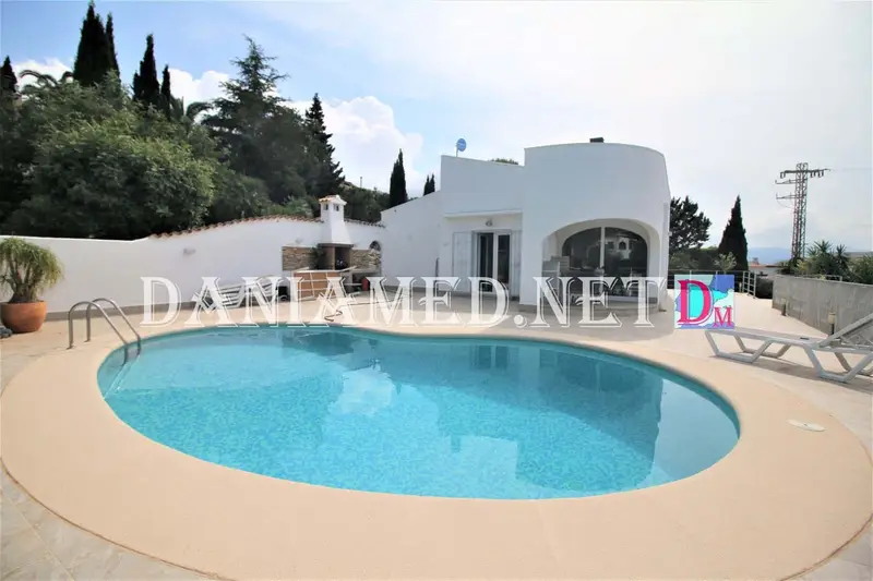 Chalet de Lujo en Monte Pego con Vistas al Mar