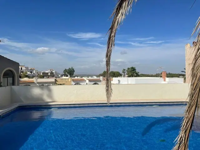Adosado 2 Dormitorios Los Balcones Piscina Privada