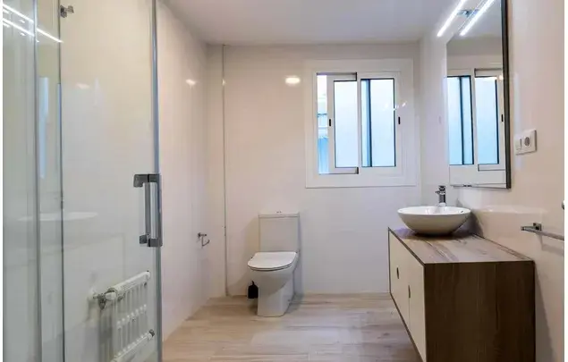 Habitaci	ón 150m	² Sagunto Estancia Mediana