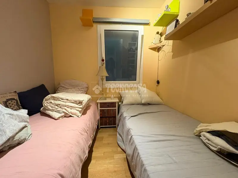 Piso en Venta Eixample 3 Dormitorios Terraza Parking Trastero