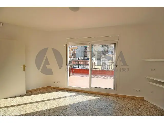 Atico con terraza en La Salut Badalona