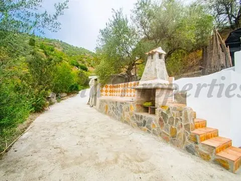Casa de Campo Reformada en Competa 3 Dormitorios