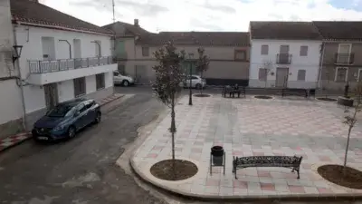 Casa en Venta en Escoznar 5 Dormitorios 2 Salones