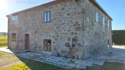 Casa Rustica en Venta en Silleda 8930m2