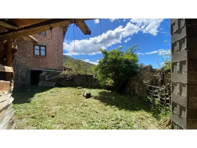 Gran Casa con Terreno Pirineo: Turismo Rural, Hotel o Vivienda