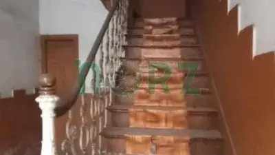 Piso amplio en Ribadavia para reformar