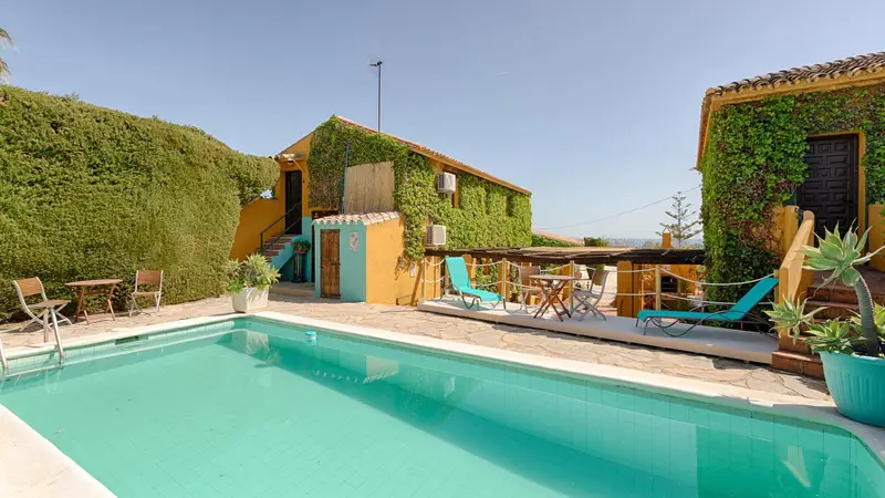 Alquiler Piso 6 Dormitorios Estepona Familia Amigos
