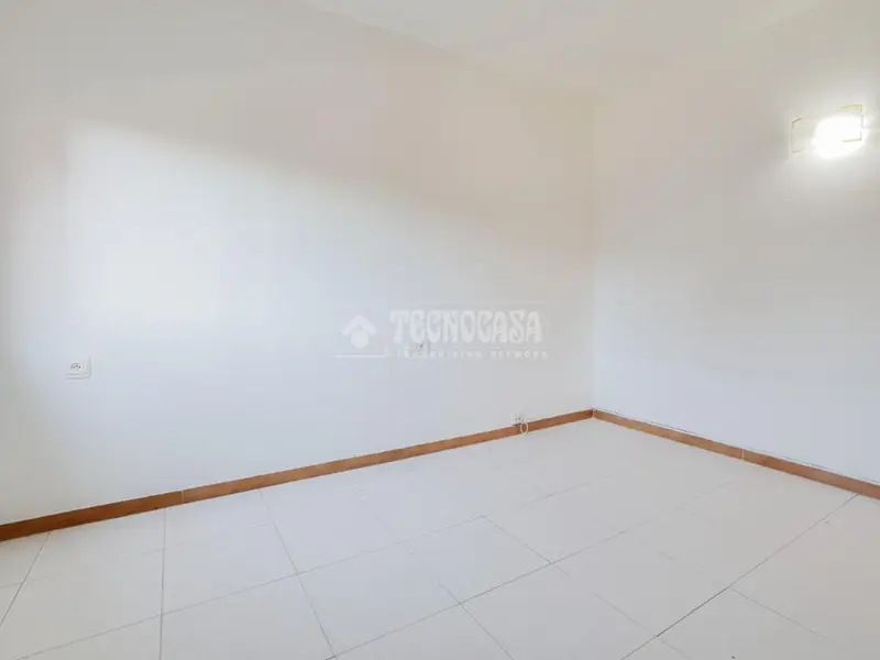 Piso en venta en Rubí Centro 95m² 3 habitaciones Balcón Parking