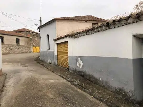 Casa Unifamiliar 181m2 5 Habitaciones 2 Baños Fuente San Esteban