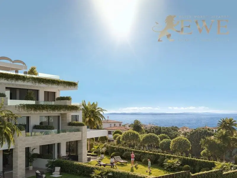 Apartamento Lujoso Estepona Vistas al Mar 2 Dormitorios Jardin Piscina Parking