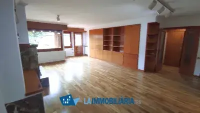 Planta Baja en Matadepera 4 Dormitorios Patio Jardin 369m2