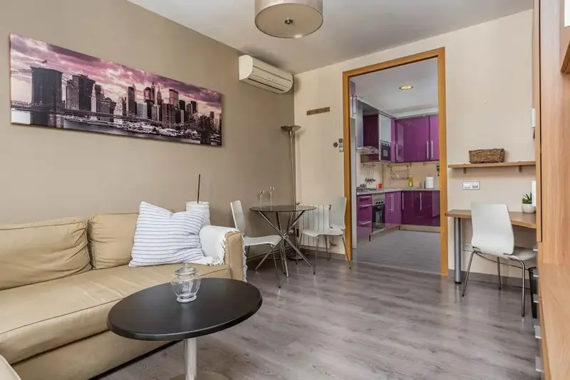Apartamento en alquiler en Carrer del Consell de Cent Barcelona