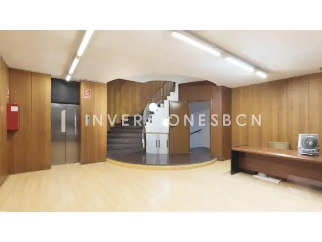 Oficina en Alquiler Barcelona Camp Nou Reformada Eficiencia Energetica