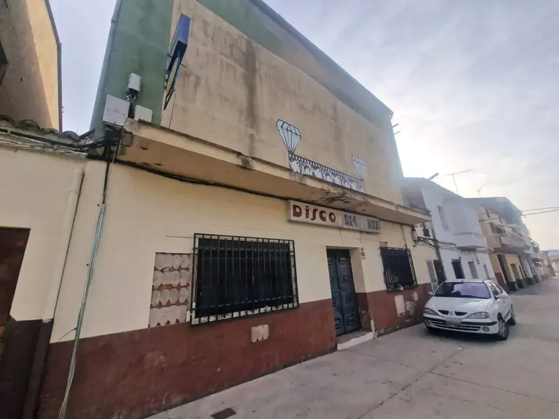 Venta Local comercial en Carcaboso - Ref: 906