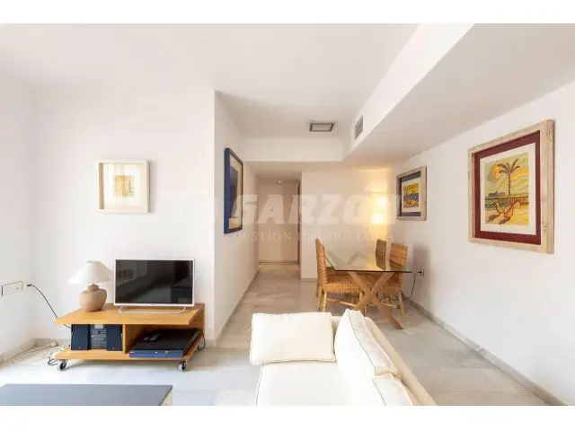 Piso en Residencial con Piscina y Padel Cerca del Mar