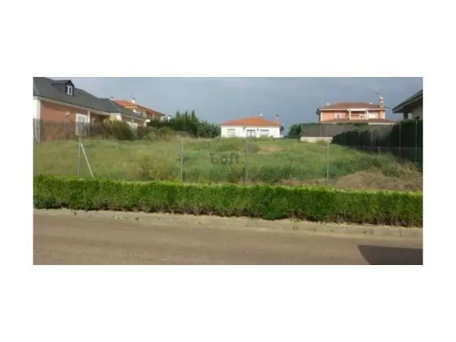 Solar en Golf Guadiana Badajoz 1000m² Edificable 495m²