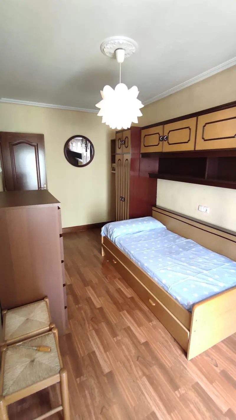 Piso en Venta Eibar Zona Legarre 2 Dormitorios Luminoso