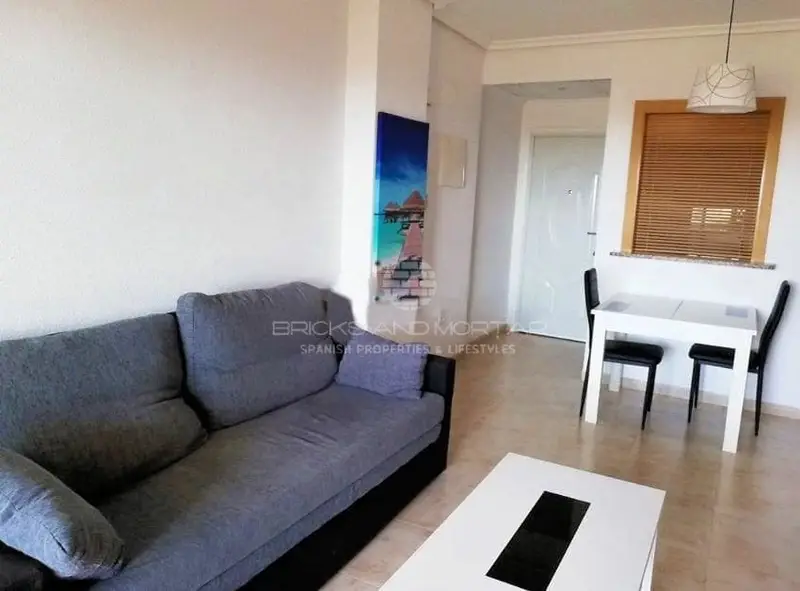 Precioso Apartamento en Cabanes con Vistas al Mar