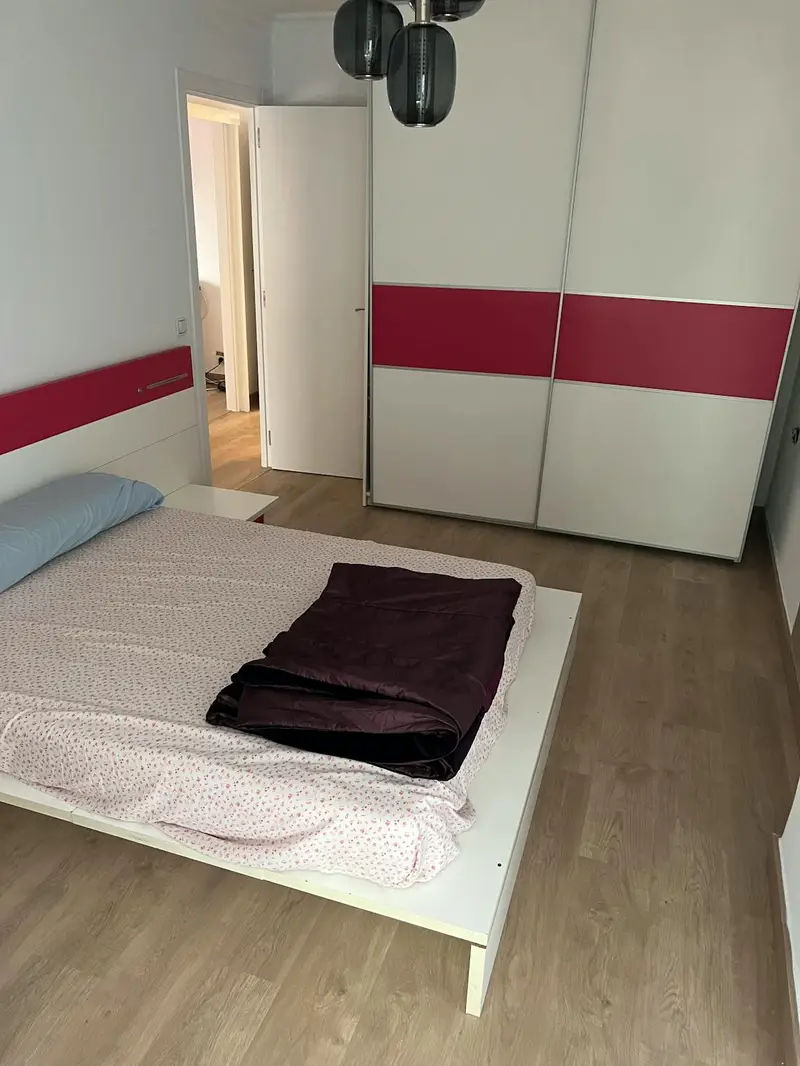 Habitación en Málaga para Estudiantes - Amueblada y Cerca del Transporte
