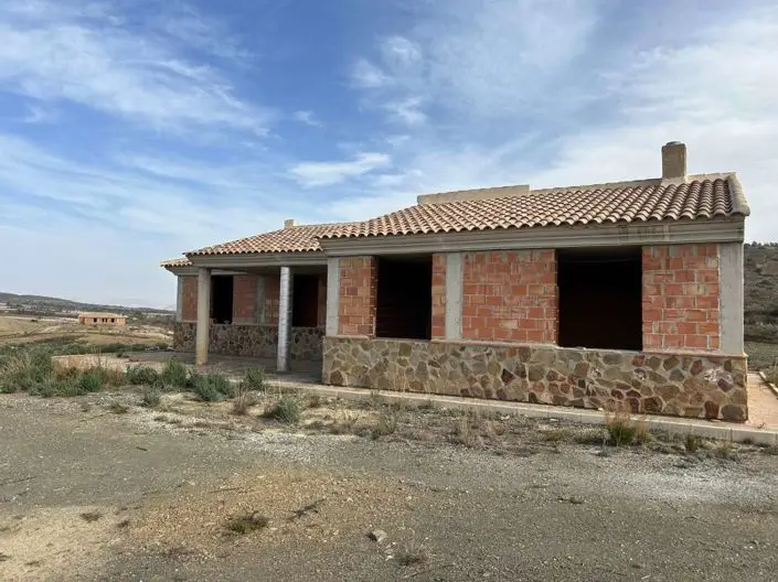 Finca 3 Dormitorios en Venta cerca Castillo Xiquena