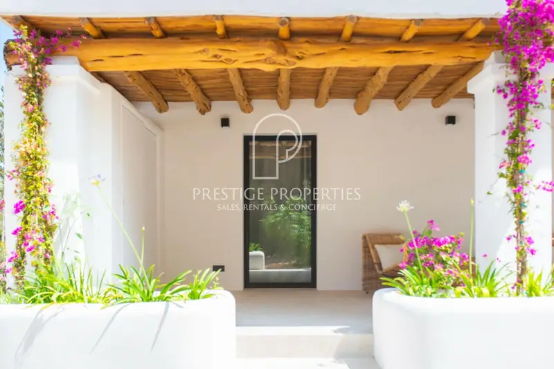 Villa en Venta Santa Eulalia Ibiza 4 Dormitorios Renovada