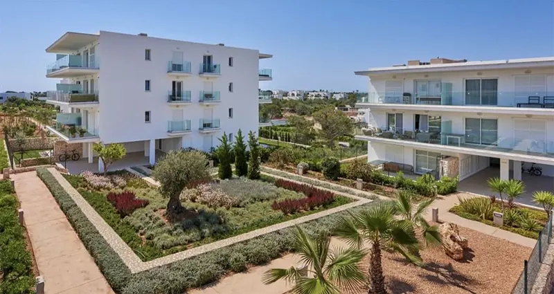 Apartamento en Cala d Or planta baja jardin piscina comunitaria