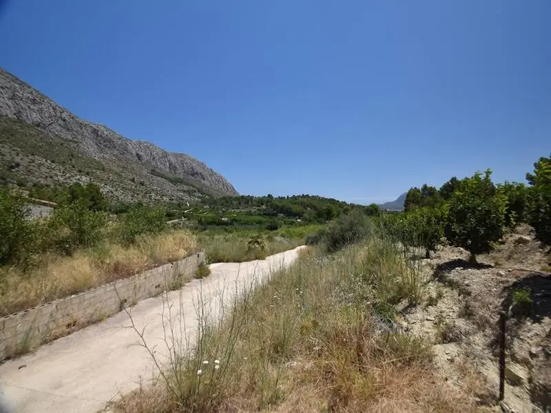 Terreno en Venta Beniarbeig: Parcela Construible con Vistas