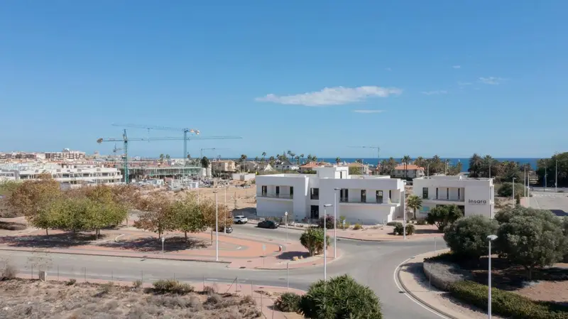 Local Comercial en Alquiler Torrevieja La Veleta