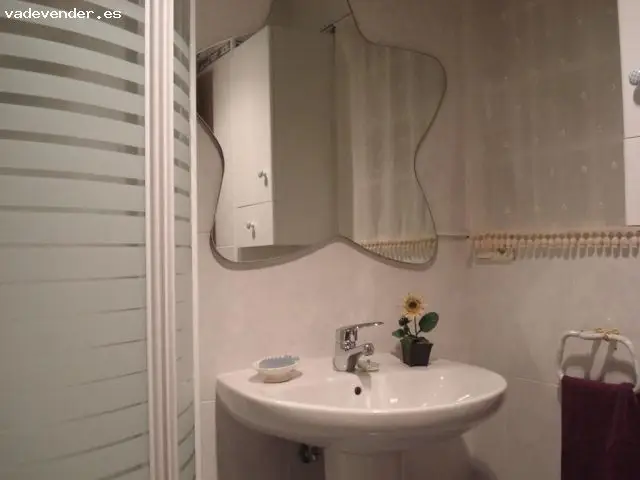 Piso en Venta en Albacete 4 habitaciones 2 baños Garaje Piscina