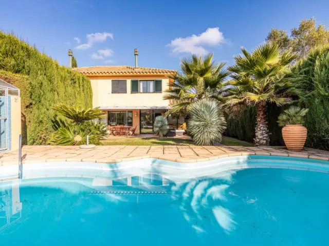 Casa-Villa de 2 Dormitorios alquiler Navatá, España