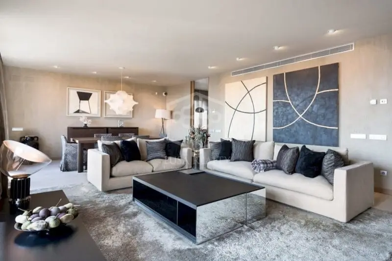 Apartamento Moderno en Pedralbes Barcelona
