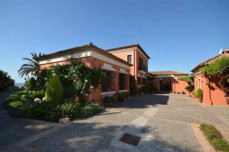 Villa de Lujo en Venta con Vistas Panorámicas
