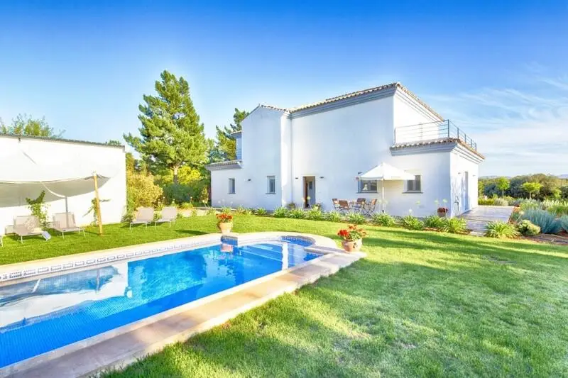 Finca de Lujo en Ronda con 30000m2  y Casa Moderna