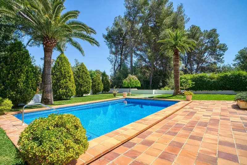 Chalet de Lujo en Son Vida con Vistas al Golf