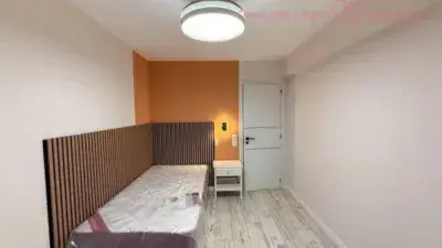 Alquiler Piso Estudiantes 4 Dormitorios Corte Ingl	Renfe