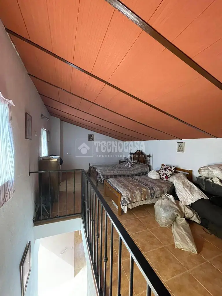 Casa Rural en Venta en Álora: Terreno de 1 Hectárea