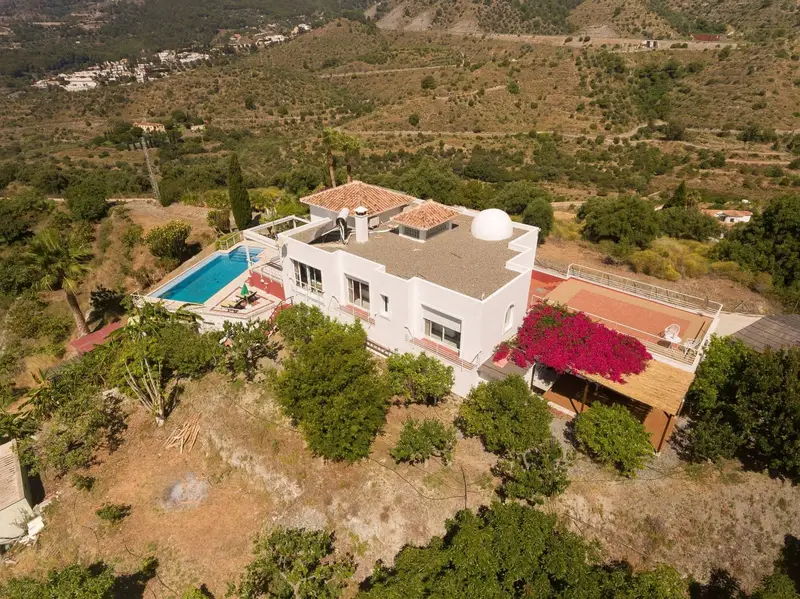 Finca Rural con Vistas al Mar en La Herradura Granada