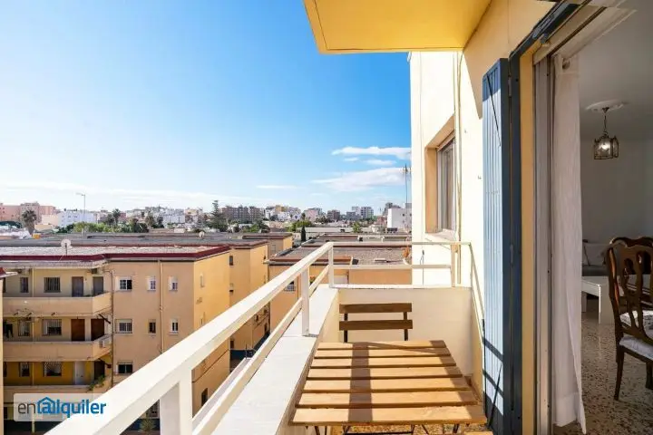 Alquiler piso terraza Ciudad Jardín 3 habitaciones