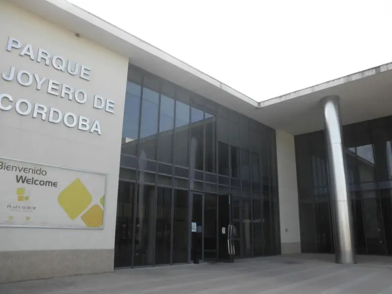 Local Comercial 618m2 Cordoba Aire Acondicionado Ascensor