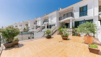 Adosado en venta en Benalmádena con 3 dormitorios y garaje