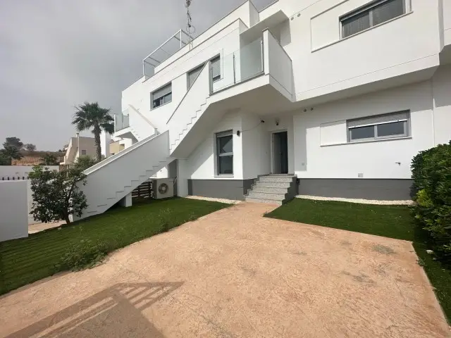 Piso de 2 Dormitorios en venta Orihuela, España