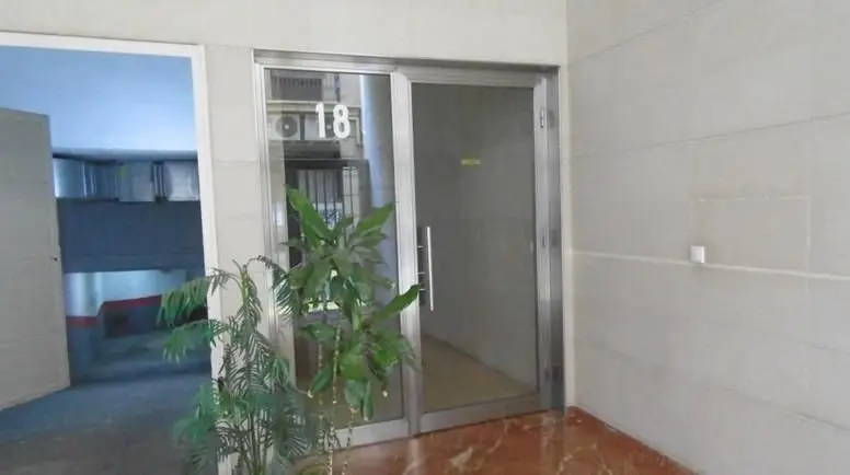 Venta Piso con patio Centro Alicante