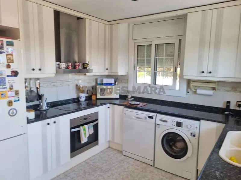 Casa en venta con calefacción en Marianao Sant Boi de Llobregat