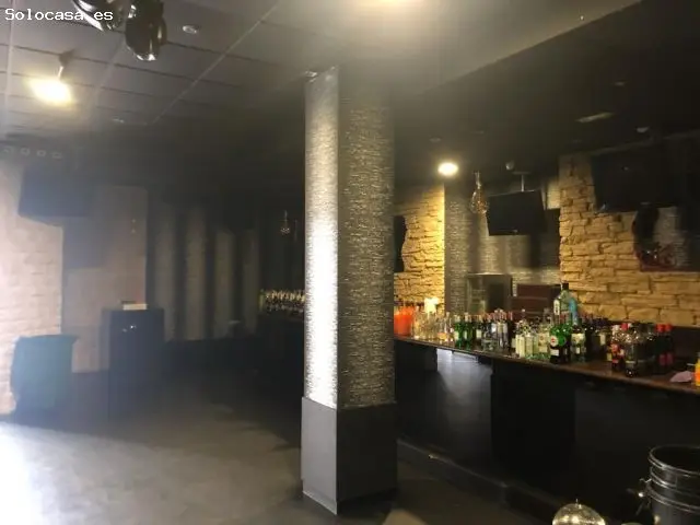 Edificio en Venta Santa Comba 780m2 6 Viviendas Local Comercial