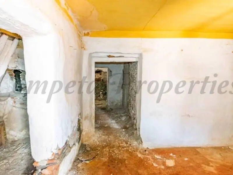 Casa de Pueblo para Reformar en Sayalonga