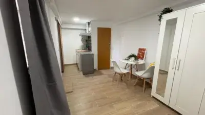 Estudio en alquiler en Avinguda al Vedat, cerca de Calle del Ejército Español