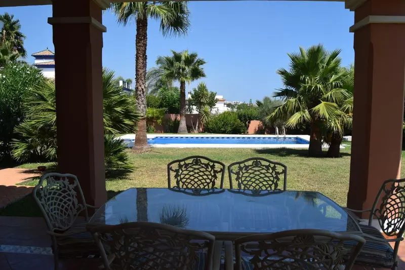 Villa de Lujo en Guadalobon Estepona con Vistas al Mar