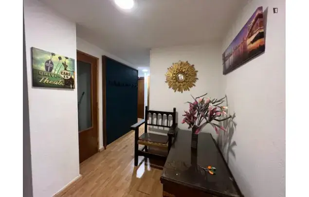 Alquiler piso 6 habitaciones Granada zona tranquila