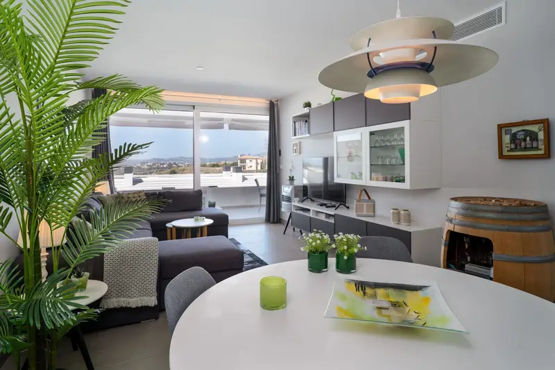 Apartamento en Venta Fuengirola 2 Dormitorios Vistas al Mar