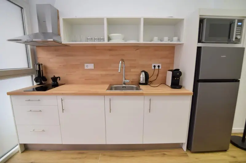Local Reformado 82m² en La Raiosa Valencia Ideal Despacho o Vivienda